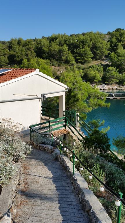 Holiday Home Dumboka Sali Exterior foto